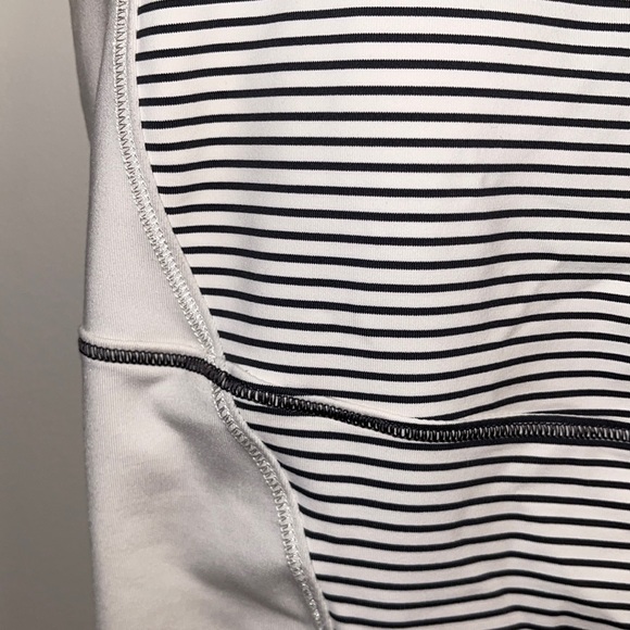 black and white lululemon tank top - Picture 4 of 5